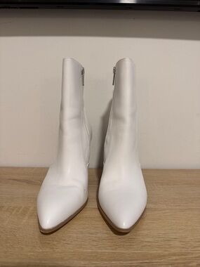 Bleecker & Bond White Women's Pointed Toe Ankle Boots